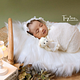 Newborn: Deluxe Session